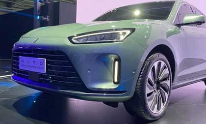 Lộ diện mẫu xe lai điện, tiết kiệm xăng với 0,8 lít /100km và còn nhiều hơn thế nữa
