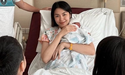 Hot: Hà Tăng đã hạ sinh nhóc tỳ thứ 3 trong sự ngỡ ngàng của fan và báo giới