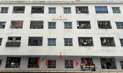 Vụ chờ 5 ngày chưa được đưa đi cách ly, gia đình 4 F0 ở HH Linh Đàm nói gì?