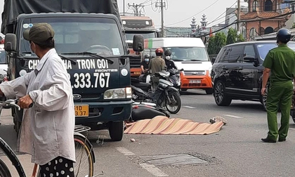TP.HCM: Va chạm với xe tải, cô gái 16 tuổi bị xe container cán tử vong thương tâm