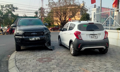 Vừa bị tạm đình chỉ do lơ là phòng dịch, chủ tịch xã lái ô tô gây tai nạn chết người