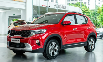 Loạt xe gầm cao dưới 700 triệu đồng khuấy động thị trường ô tô Việt Nam cuối năm: Toàn hàng 'hot', có xe 'cháy hàng' không đủ giao