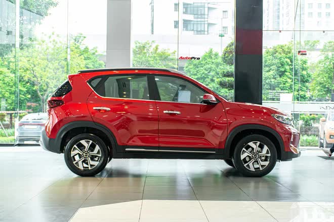 Loạt xe gầm cao dưới 700 triệu đồng khuấy động thị trường ô tô Việt Nam cuối năm: Toàn hàng hot, có xe cháy hàng không đủ giao - Ảnh 2. Loạt xe gầm cao dưới 700 triệu đồng khuấy động thị trường ô tô Việt Nam cuối năm: Toàn hàng hot, có xe cháy hàng không đủ giao - Ảnh 2.