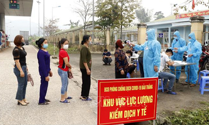 Sa Pa: 6 người cùng tiêm một lọ vắc xin Pfizer, một phụ nữ tử vong