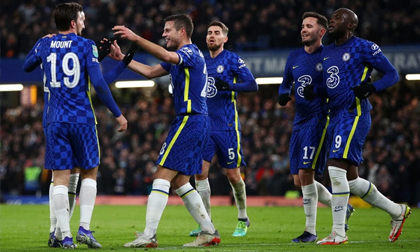 Chelsea đặt một tay vào vé chung kết Carabao Cup sau chiến thắng thuyết phục trước Tottenham