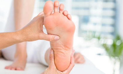 3 điểm đặc biệt trên bàn chân của người khỏe mạnh, sống thọ: Nếu bạn có đủ cả 3 thì xin chúc mừng