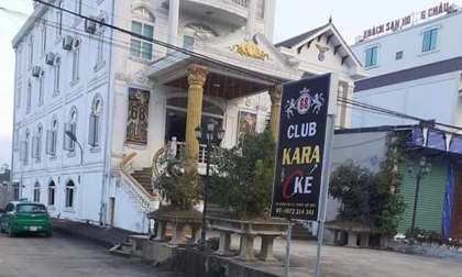 9 nữ nhân viên karaoke 'chui' bị ho, sổ mũi, đi khám thì phát hiện nhiễm Covid-19