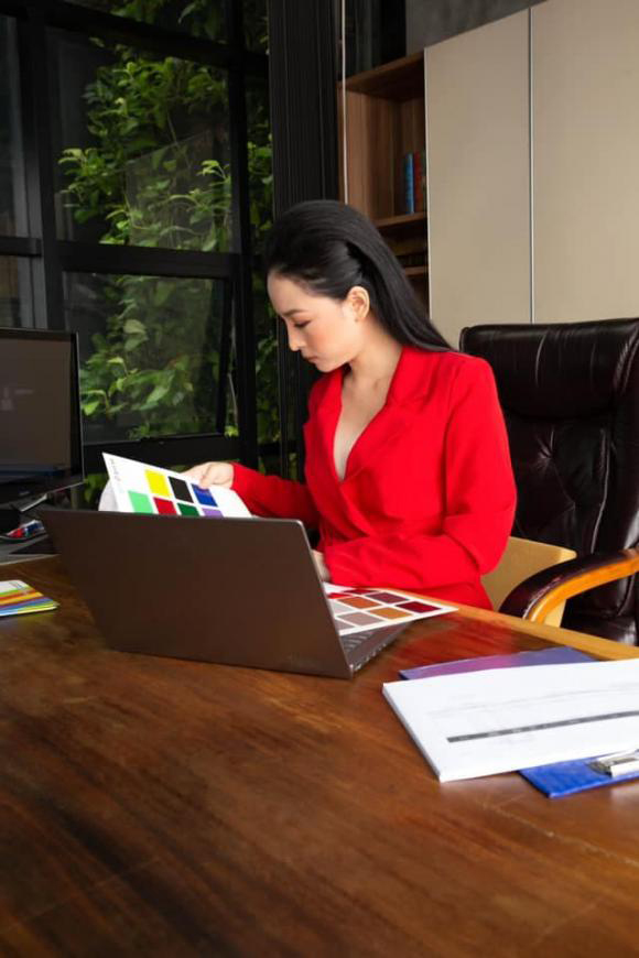 Cuộc sống tuổi 35 của hoa hậu Trương Hồ Phương Nga sau biến cố tình tiền - Ảnh 4. Cuộc sống tuổi 35 của hoa hậu Trương Hồ Phương Nga sau biến cố tình tiền - Ảnh 4.