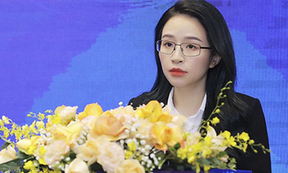 'Năm tuổi' của một sếp nữ tuổi Sửu: Trở thành nữ chủ tịch ngân hàng trẻ nhất Việt Nam, vừa cùng nhà băng lập được một kỷ lục