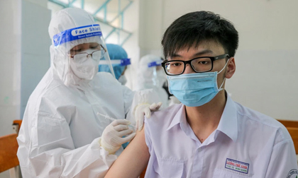 Bộ Y tế có công văn khẩn 'thúc' 9 tỉnh, thành phố tiêm vắc xin Covid-19 cho trẻ em
