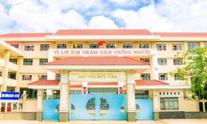 TP.HCM: Nữ sinh lớp 10 nhảy lầu tự tử