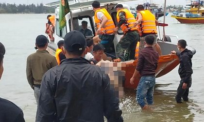 Vụ chìm ca nô ở Hội An: Tìm thấy thêm thi thể 2 trẻ em, đã có 15 người tử vong