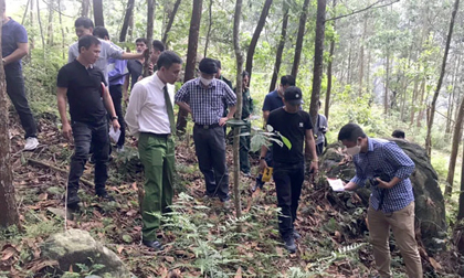 100 cảnh sát truy bắt kẻ dùng rựa chém bố ruột tử vong