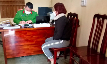 Nữ nhân chứng kể giây phút 'giải cứu' bé gái 11 tuổi đang bị người phụ nữ bí ẩn kéo đi