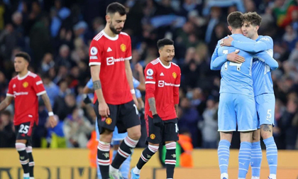 Quỷ đỏ mất Ronaldo, Man City biến derby Manchester thành màn 'thảm sát' dễ dàng