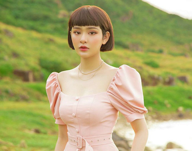 Tình duyên đầy tai tiếng của Hiền Hồ: Vướng nghi vấn gài Soobin Hoàng Sơn, sốc nhất là hình ảnh sát rạt tình tứ bên đại gia U60! - Ảnh 2. Tình duyên đầy tai tiếng của Hiền Hồ: Vướng nghi vấn gài Soobin Hoàng Sơn, sốc nhất là hình ảnh sát rạt tình tứ bên đại gia U60! - Ảnh 2.