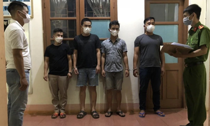 5 đối tượng mang 2 con dao tới quán cà phê giết người