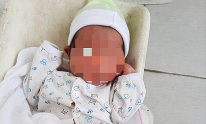 Bé sơ sinh bị bỏ rơi bên đường