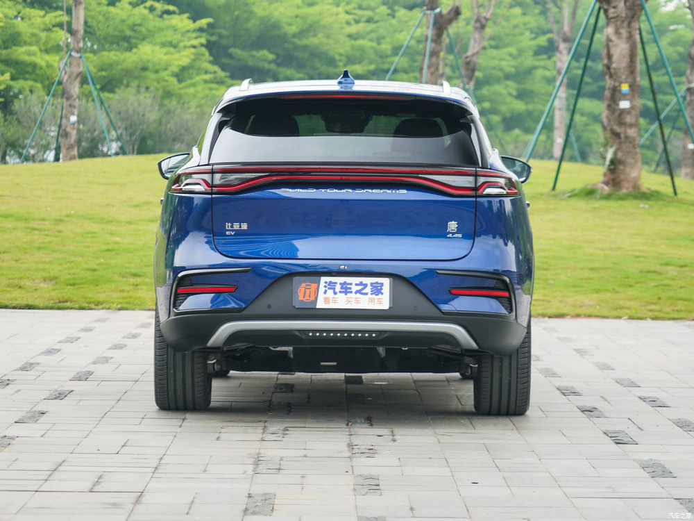 Ô tô điện Trung Quốc gây sốt vì tầm di chuyển 730km, nội thất gây bất ngờ về trang bị - Ảnh 3.