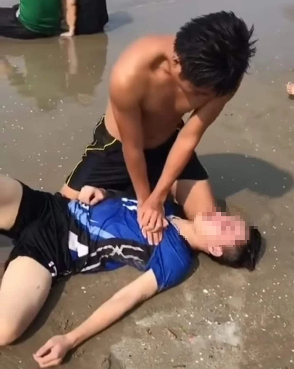 Những người hùng bất chấp hiểm nguy cứu người: Đó là bản năng, hình thành từ bé - Ảnh 2.