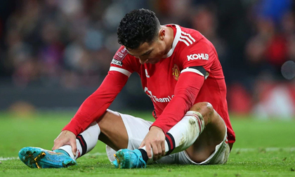Cristiano Ronaldo đau lòng thông báo con trai mới sinh đã qua đời
