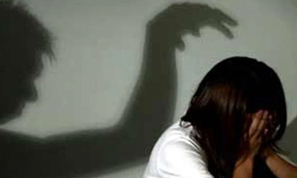 Bắt cụ ông 70 tuổi dâm ô 2 bé gái ở Hà Tĩnh
