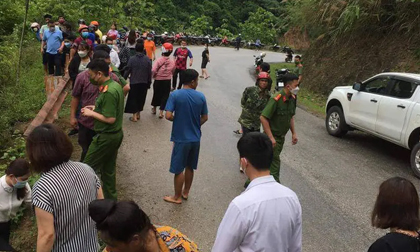 Xe ô tô lao xuống hồ thuỷ điện, phó hiệu trưởng tử vong thương tâm
