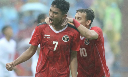 U23 Indonesia thắng giòn giã Myanmar, giúp U23 Việt Nam sớm giành vé vào bán kết SEA Games