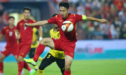 Đỗ Hùng Dũng đi kiểm tra doping sau trận thắng U23 Malaysia: Bình thường và phi thường