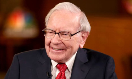 Để con bạn không lớn lên trở thành kẻ nghèo khó: Warren Buffett nêu 6 nguyên tắc dạy con