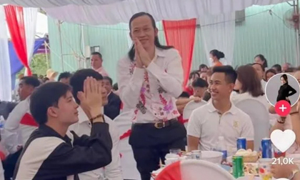 Hoài Linh xuất hiện tại đám cưới, phản ứng của khách mời xung quanh gây chú ý