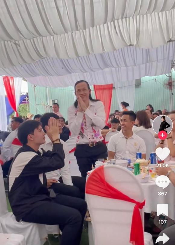 hoai-linh-xuat-hien-tai-dam-voi-dung-mao-gay-chu-y-bieu-cam-cua-moi-nguoi-ra-sao-khi-nhin-thay-danh-hai-4-ngoisaovn-w1284-h1799