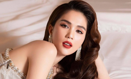 Ngọc Trinh làm điều đặc biệt cho bóng đá nữ Việt Nam sau khi bị chỉ trích thiên vị