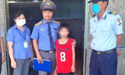 Bé trai 10 tuổi nghi bị bắt cóc đưa lên tàu vào Nam được đưa với về với gia đình