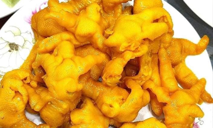 Cách làm chân gà ủ muối tại nhà siêu ngon, giòn sần sật mà ai cũng mê