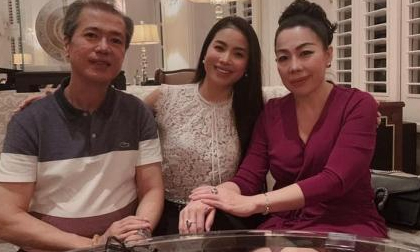 Phạm Hương lộ diện sau khi tung bộ ảnh cưới hoành tráng nhưng lại để lộ khuyết điểm hình thể