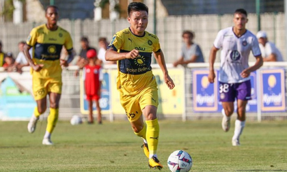 HLV Pau FC nói lời thật lòng về Quang Hải trước thềm trận đấu quan trọng