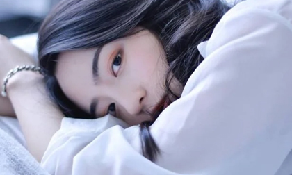 Phụ nữ khôn ngoan hãy nhớ: 3 điều không cần giải thích, 2 kiểu người cứ làm ngơ