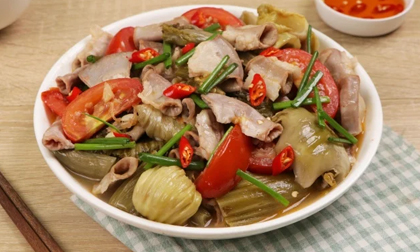 Cách làm lòng xào thơm ngon, không hôi, không dai: Chỉ 30 nghìn được một đĩa đầy ú ụ