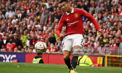 Trong ngày Man United đè bẹp Arsenal, có một Ronaldo đã 'tỉnh giấc'