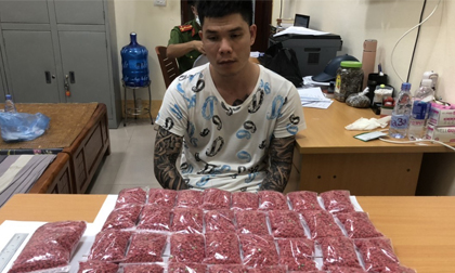 Bắt giữ đối tượng tàng trữ 50.000 viên ma túy và 2 khẩu súng trong căn hộ