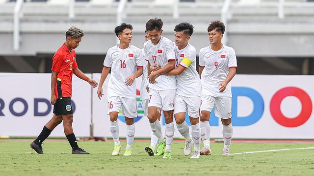 Tung đòn chớp nhoáng, U20 Việt Nam thắng đậm đầy hú vía bằng Tung đòn chớp nhoáng, U20 Việt Nam thắng đậm đầy hú vía bằng