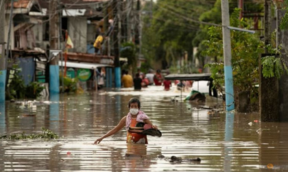 Bão Noru đổ bộ Philippines: 5 người thiệt mạng và nhiều tài sản thiệt hại