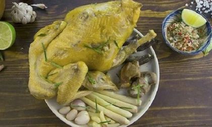 3 cách luộc gà không dùng nước: Thịt đậm đà, thơm ngon, ai ăn cũng khen nức nở