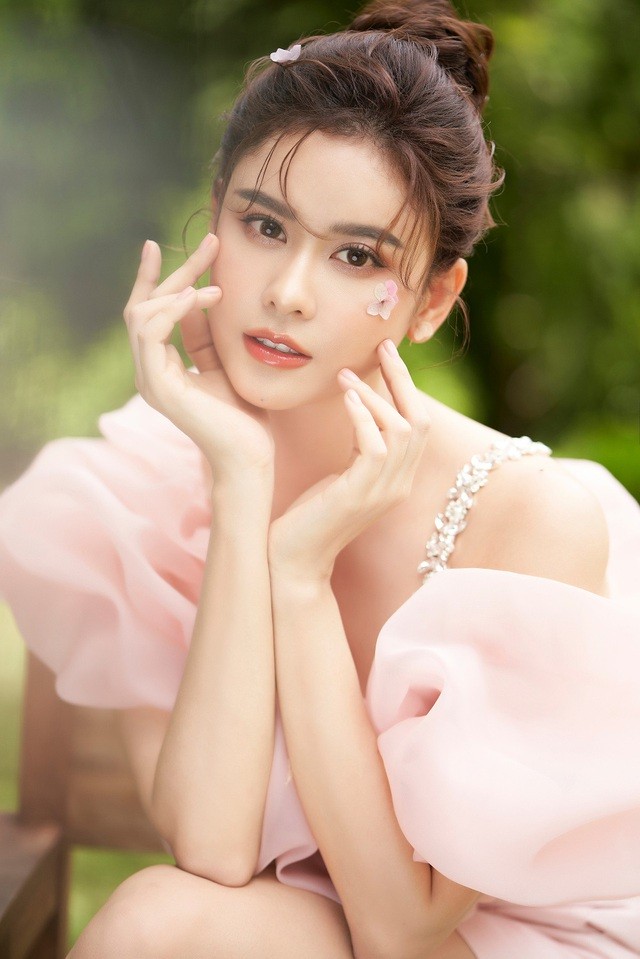 Trương Quỳnh Anh: 