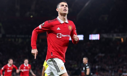 Ronaldo ghi bàn, MU thắng đậm để giành vé knock-out Europa League
