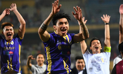 Cầu thủ Hà Nội FC hạnh phúc ngày vô địch V.League 2022 sớm 1 vòng đấu