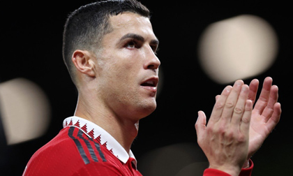Chính thức: Ronaldo rời MU