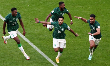 World Cup 2022: Ứng viên vô địch lên tiếng; đại diện châu Á tạo ra 2 'cơn địa chấn'