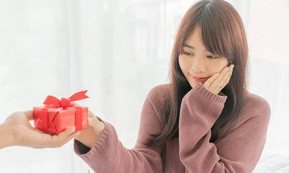 Khi yêu thật lòng, đàn ông mới tặng bạn 4 'món quà' tuyệt vời này trước ngày cưới